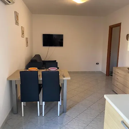 Lido Apartment *